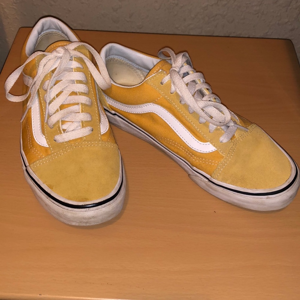 Mustard Vans Old Skool - Women’s 7.5 (Men’s 6)